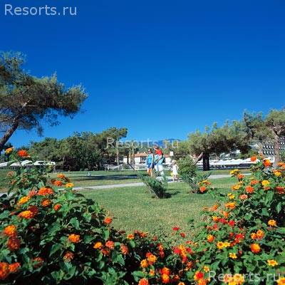 Queens Park Resort 26